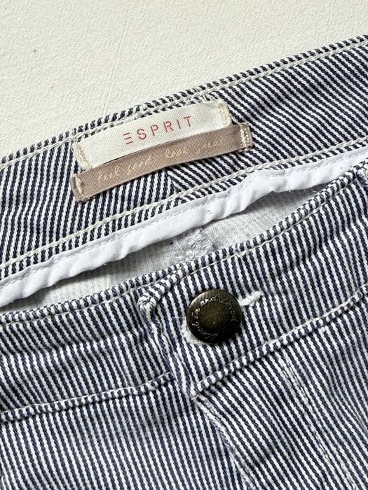 Spodnie Esprit skinny paski niebieskie białe marynarskie jeans
