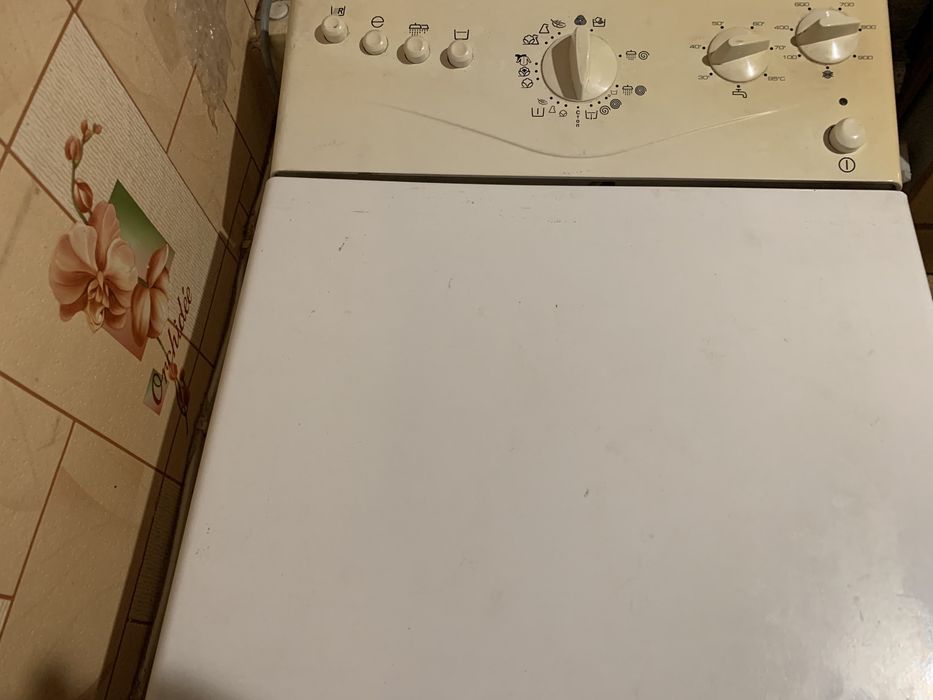 Стиральная машина Whirlpool AWT 2296