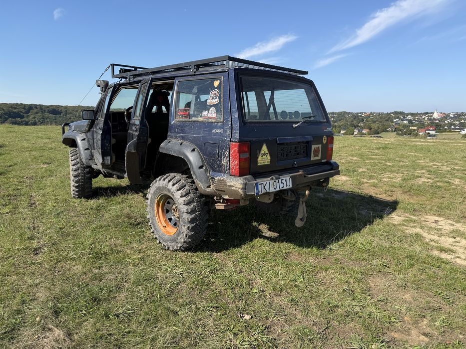 Jeep cherokee XJ 1996 2.5 benzyna LPG 2 wyciągarki, OFFROAD