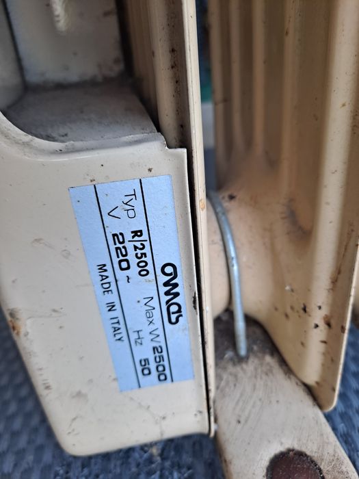 Grzejnik olejowy elektryczny 
elektryczny