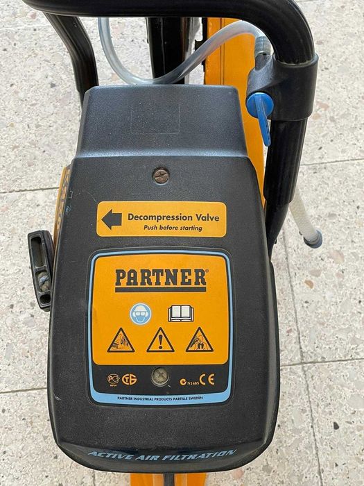 Motocortador Partner R950