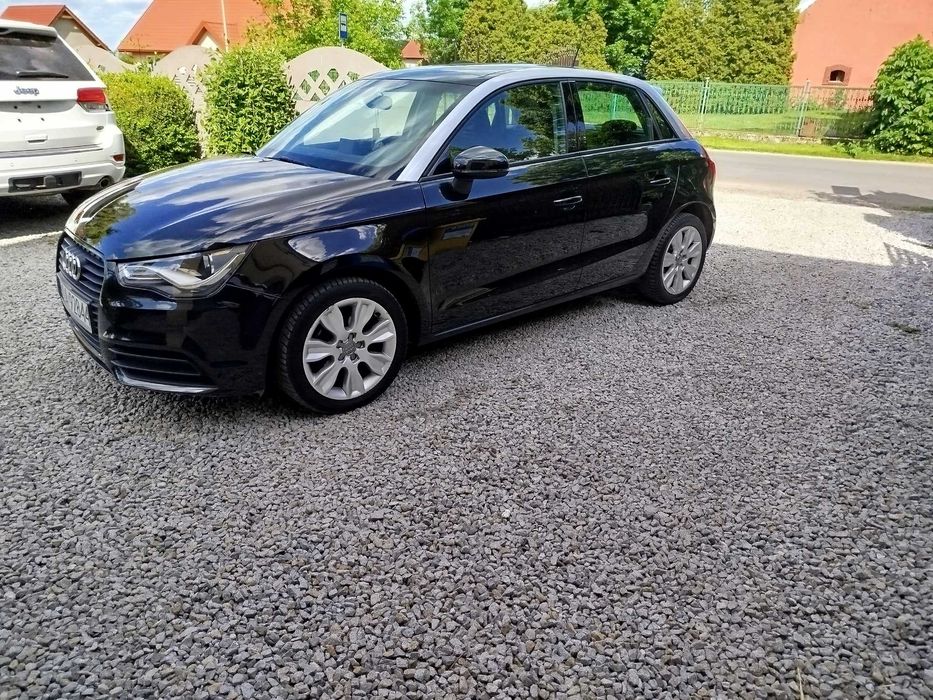 Audi A1   1.2 tfsi. książka serwisowa. panorama