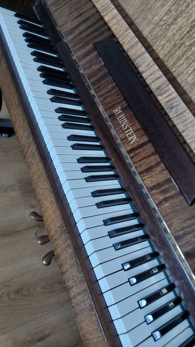 Sprzedam pianino Rubinstein