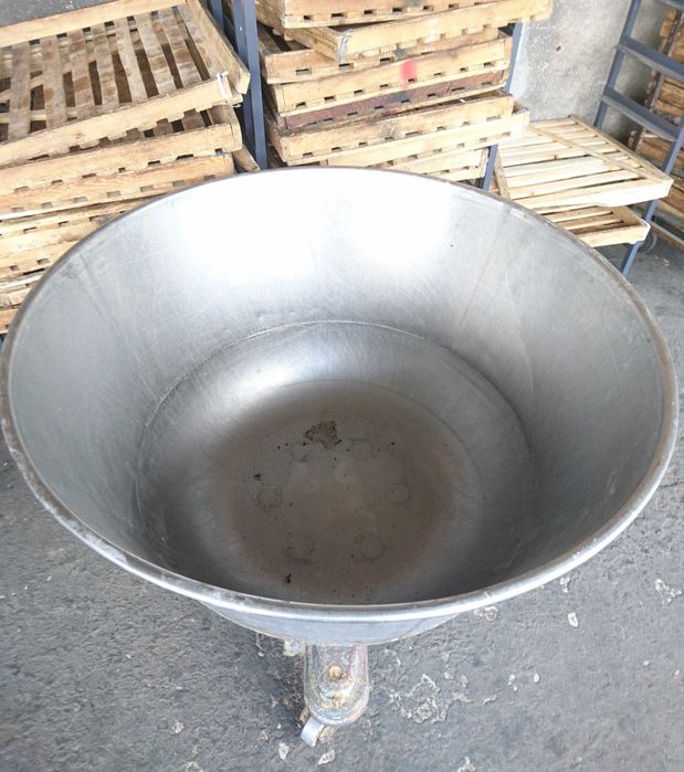 Батонозакатка, тестомес заквасочник, дежа рамка 330л, каретки запчасти