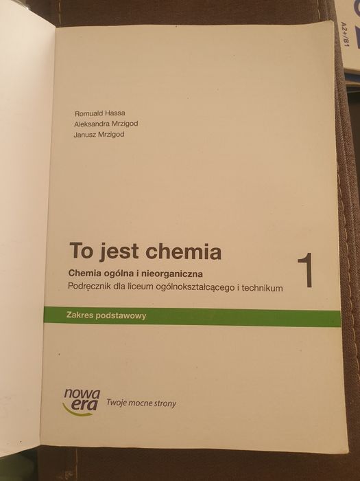 Podręcznik do chemii klasa pierwsza technikum/liceum