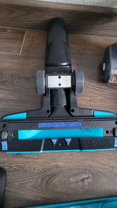 Миючий бездротовий пилосос PHILIPS SpeedPro Aqua
