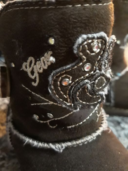 Ténis, sapatos e botins de menina