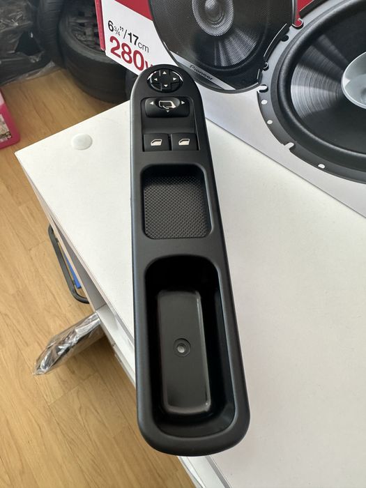 Botoes interruptor dos vidros peugeot 207