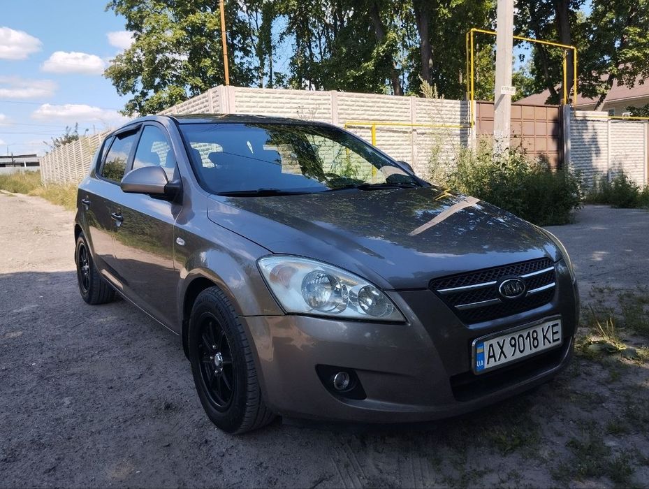 Продам Киа Сид 1,6- автомат