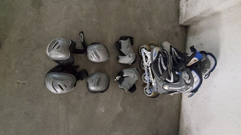 Vendo 2 pares de patins em linha bom estado