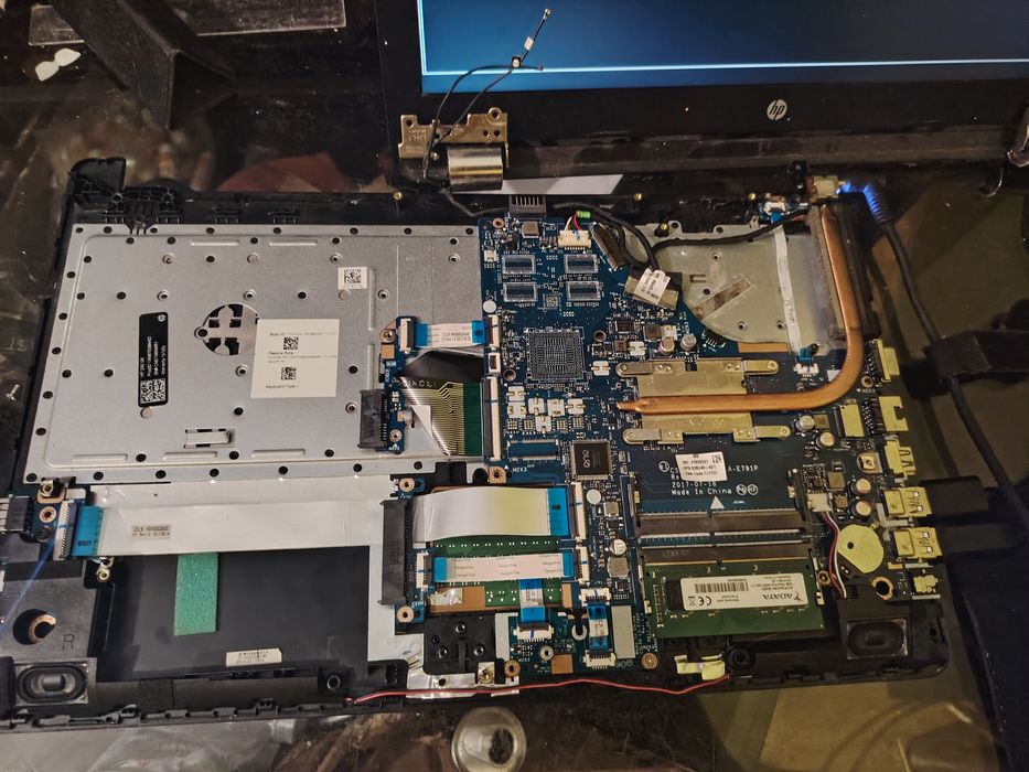HP 250 G6  prawie cały *proszę czytać opis*