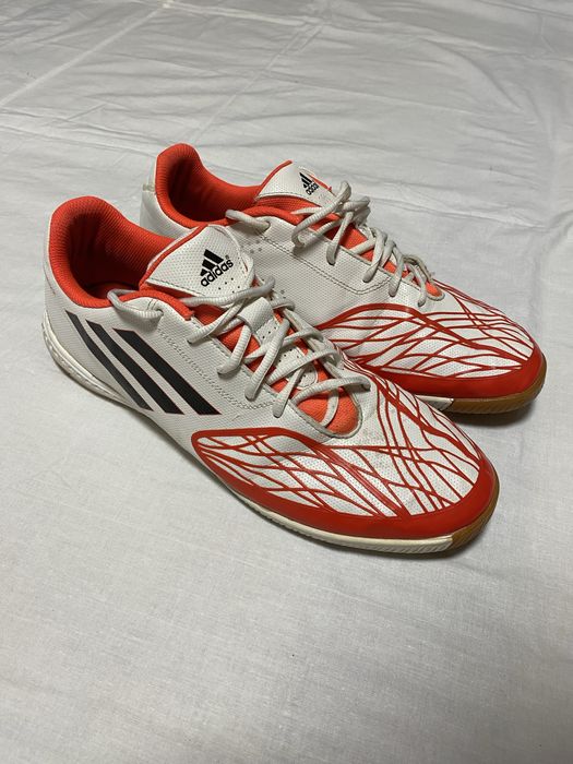 Футзалки adidas білі