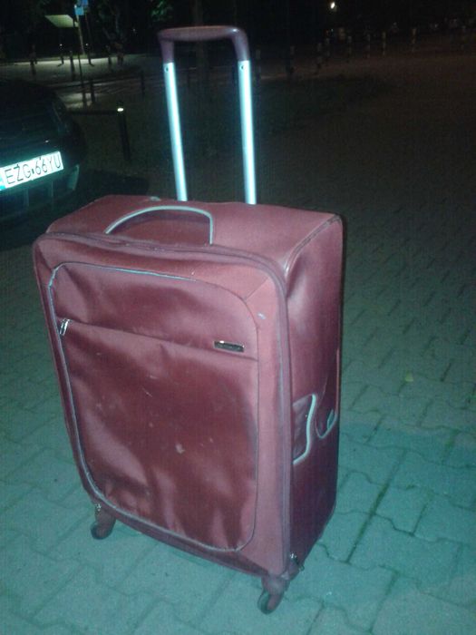 Duża lekka walizka Samsonite skrętne koła