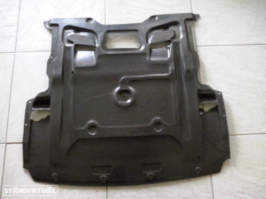 Resguardo motor Bmw Série 5 F10 F11 NOVO