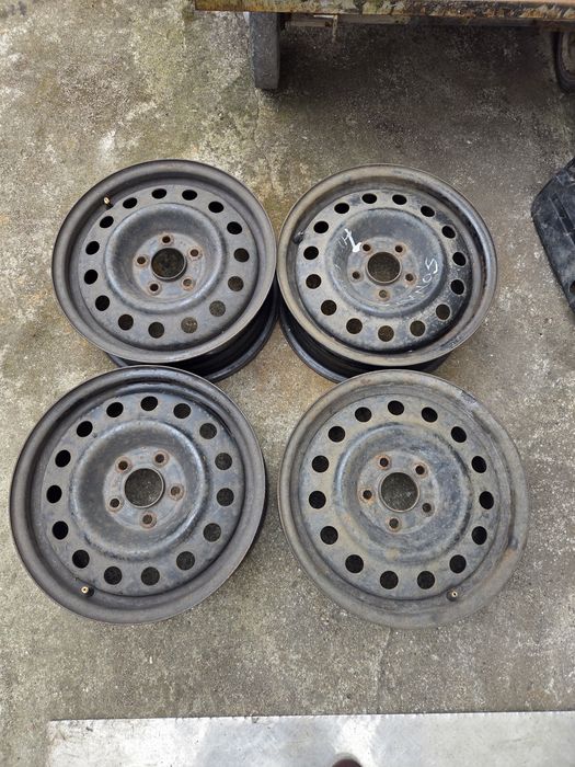 Felgi stalowe rozmiar 16 roztaw śrub 5x114,3 et46