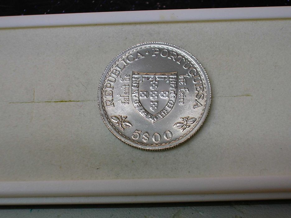 Moeda 5$00 - 1960 / Inf. D .Henrique