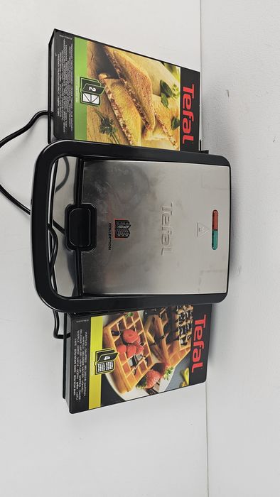 Opiekacz Gofrownica toster do kanapek Tefal Snack Collection SW852D12