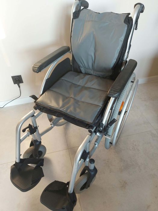 Lekki wózek aluminiowy Armedical homecare line