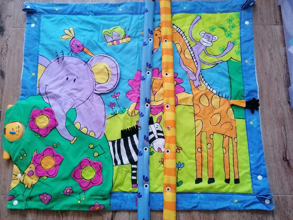 Grająca mata edukacyjna Tiny Love