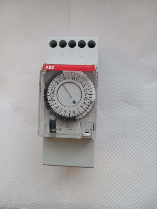Реле времени, cуточное 16А, 230В  ABB ! цена 737 грн . олх доставка .