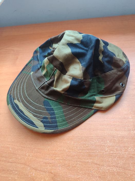 Кепка камуфляжна італійська в чудовому стані