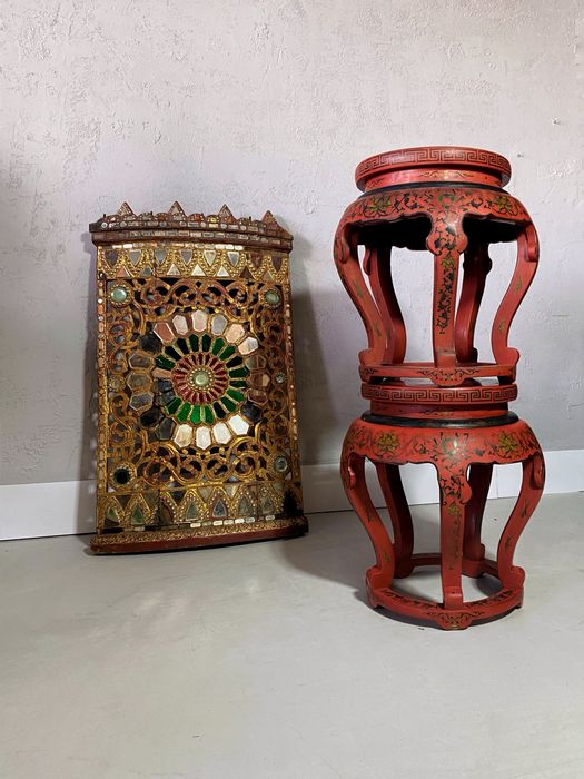 Zabytkowe Stoliki boczne postumenty chinoiserie