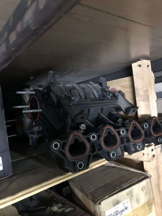 Впускний Випускний колектор шевроле лачеті1.6/1.8