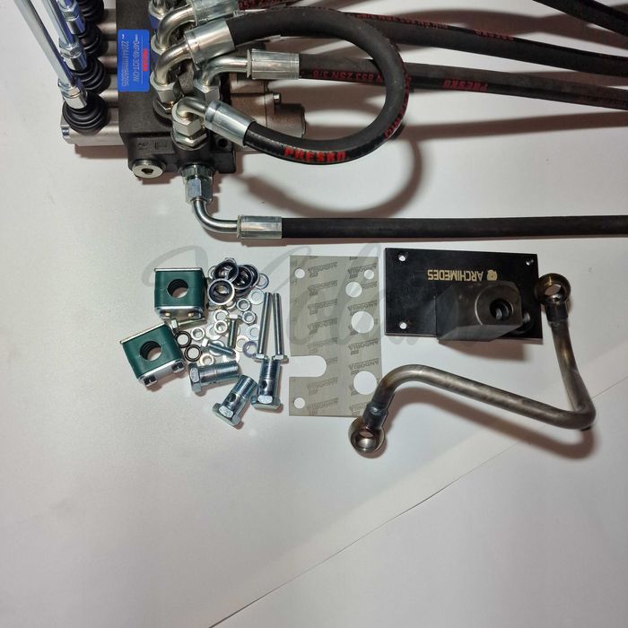 Rozdzielacz Hydrauliczny 4 Sekcyjny Zewnętrzny Ursus C-360