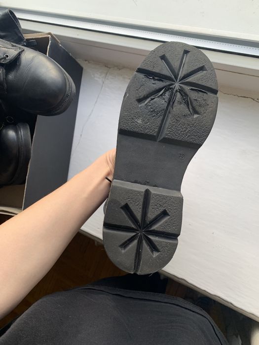 Черевики, ботинки