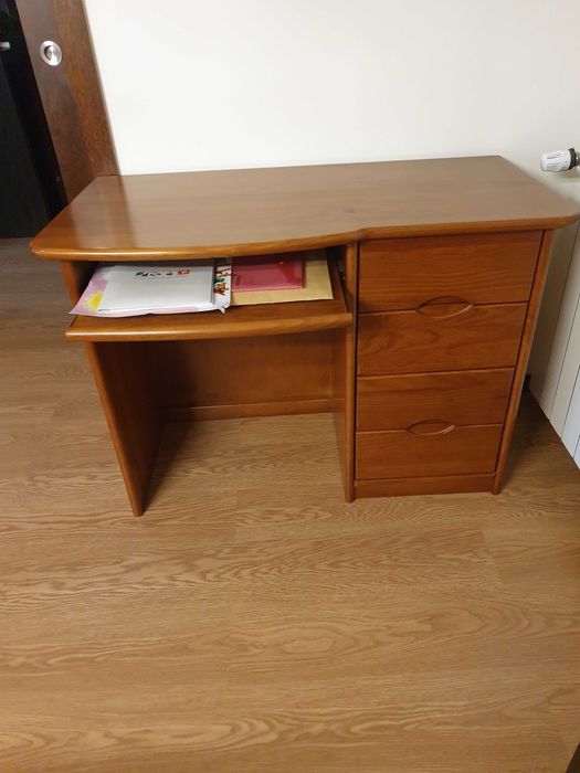 Secretaria em pinho maciço