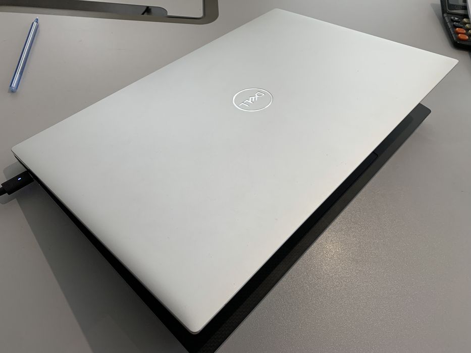 Dell XPS 9710 4K sharp gforce 3060 6gb 64gb