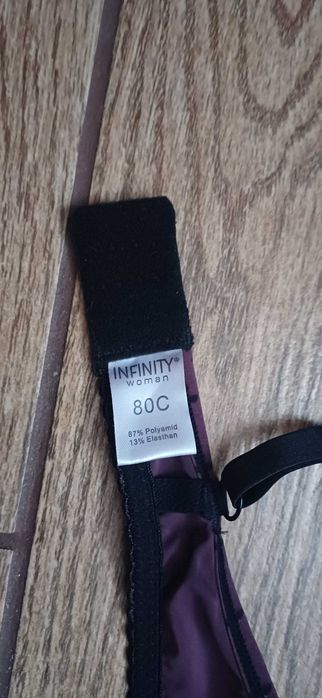 Fioletowy biustonosz Infinity Woman r. 80 C