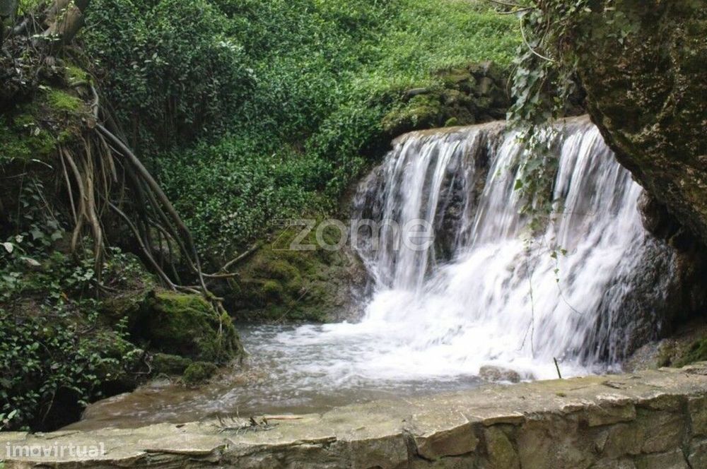 Terreno em zona tranquila na Maceira, a poucos minutos de Leiria