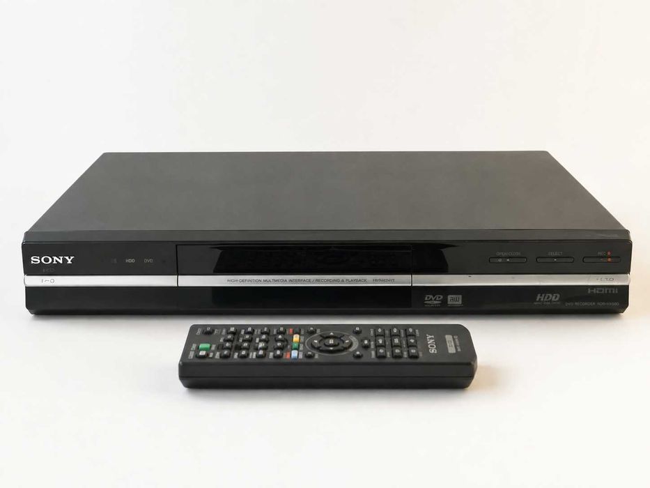 Lote de computadores, monitores e gravador Sony — tudo a funcionar