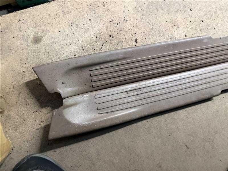 Range Rover P38 pousa pés peseira friso camel