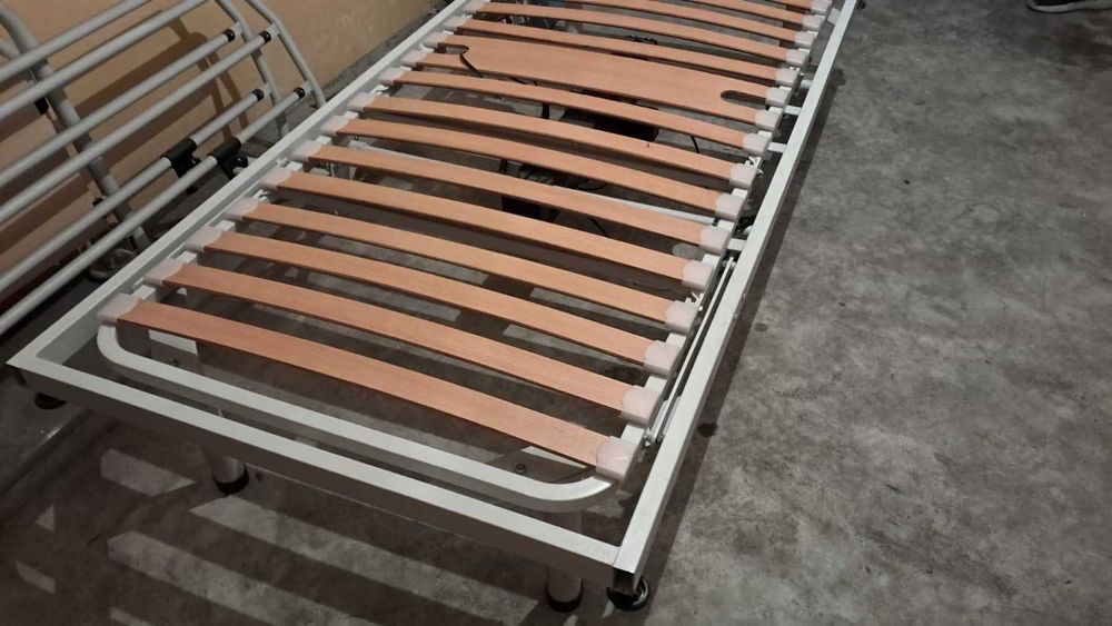 Cama Geriátrica/Hospitalar Articulada Elétrica + Colchão + Acessórios