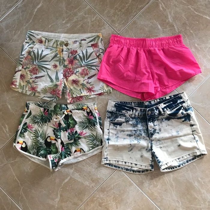 Lote de 14 peças de roupa de várias marcas