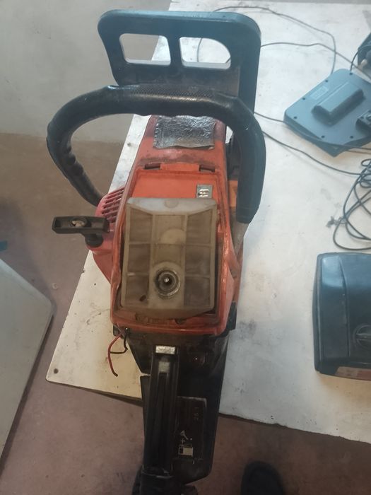 Бензопила під запчастини або під ремонт