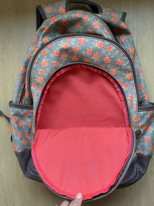 Mochila escolar deeply