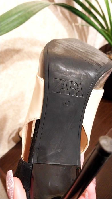 Zara босоніжки літні