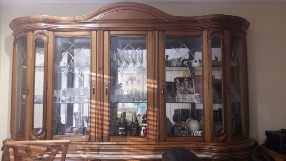 Armario de sala completo  muito bom novo