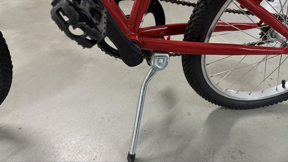Bicicleta 20 polegadas cor vermelha como nova