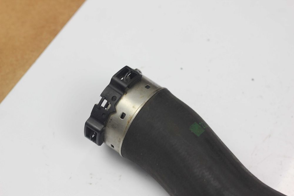 Przewód powietrza intercooler - turbosprężarka BMW E90 318d N47 E84