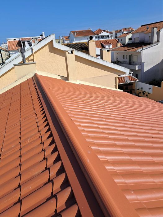 serralheria  e telhados  em telhas sanduich melhor preço  em portugal