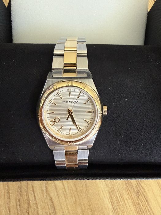 Продається годинник Ferragamo