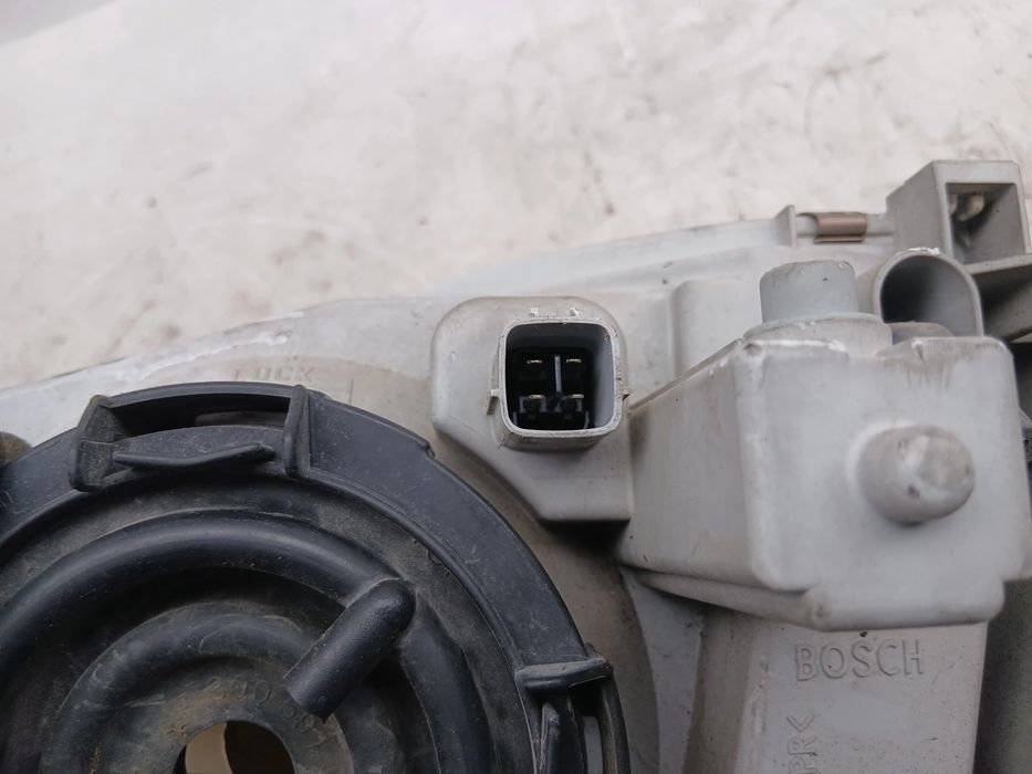 Ótica / farol direita MAZDA 323 F VI (BJ)