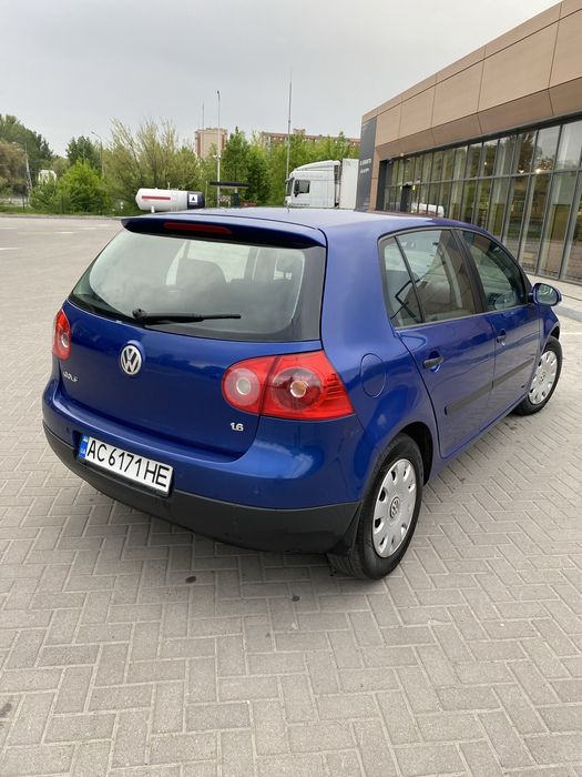 Golf 5 в хорошем состоянии