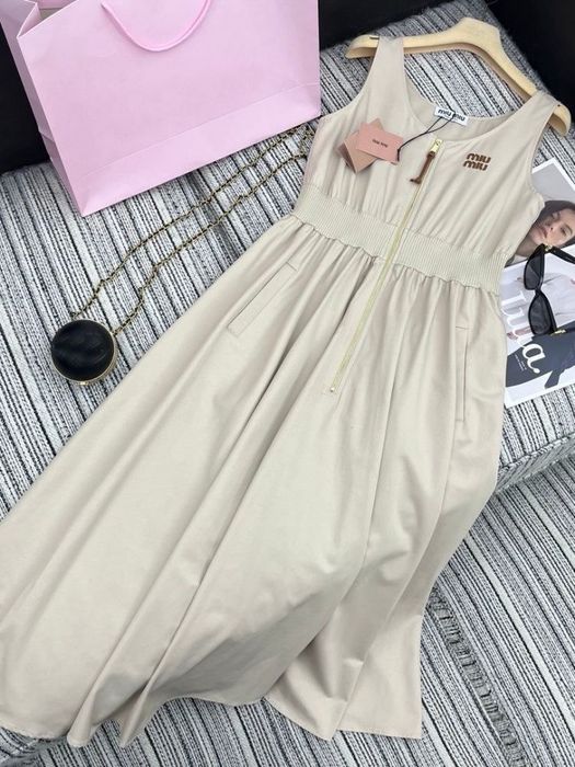 Платье Miu Miu летнее