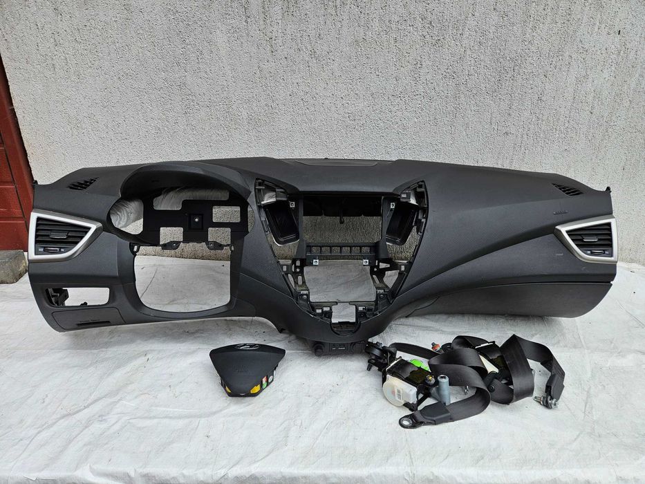 Hyundai Veloster I 2012 Deska rozdzielcza kokpit pasy poduszki