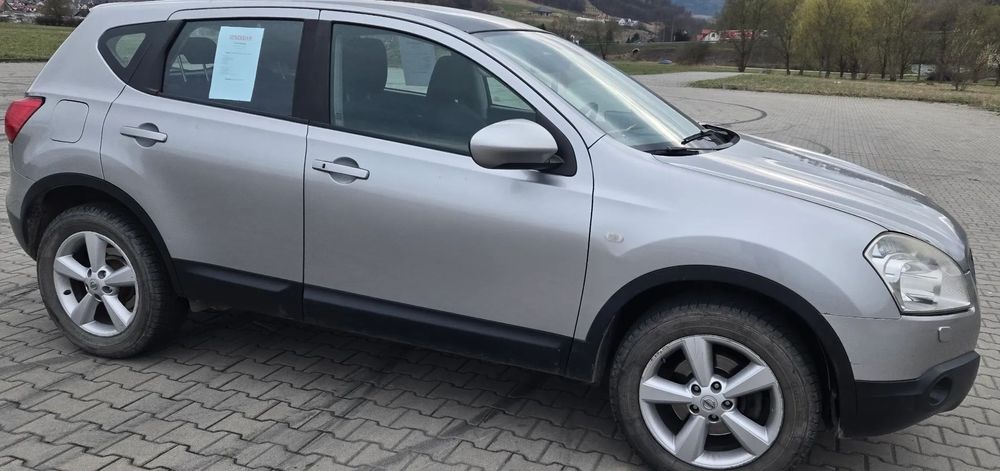 Nissan Qashqai Nissan qashqai - Automat, 4x4, Ekran dotykowy, hak, dach panoramiczny